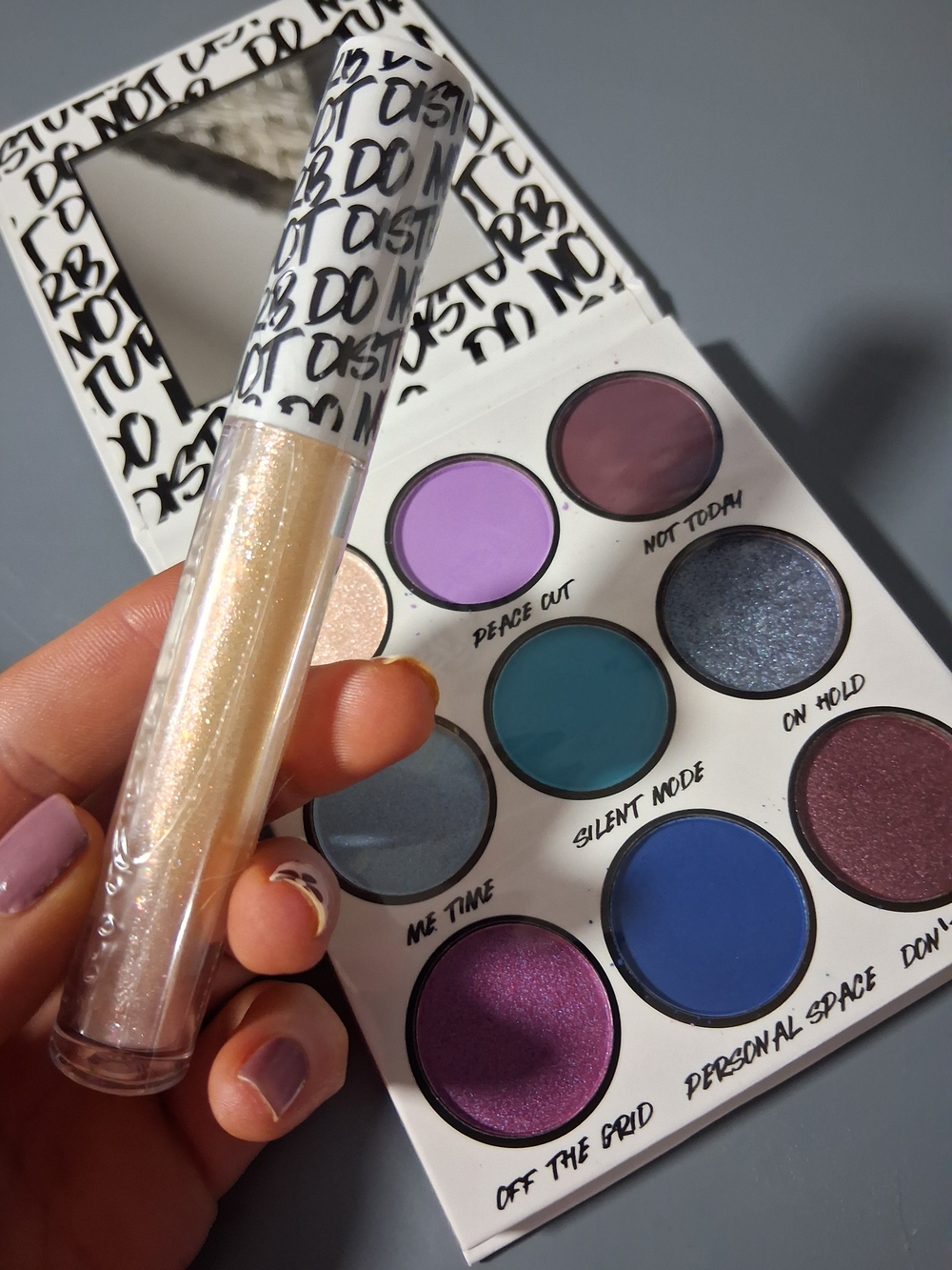 BH Cosmetics Iridescent Champagne Lip Gloss with Multicolor Eyeshadow Palette